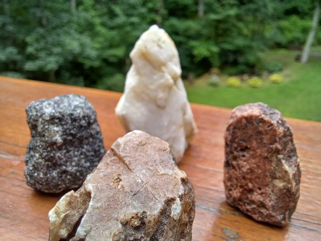 Found rocks. Looks like mini Stonehenge.