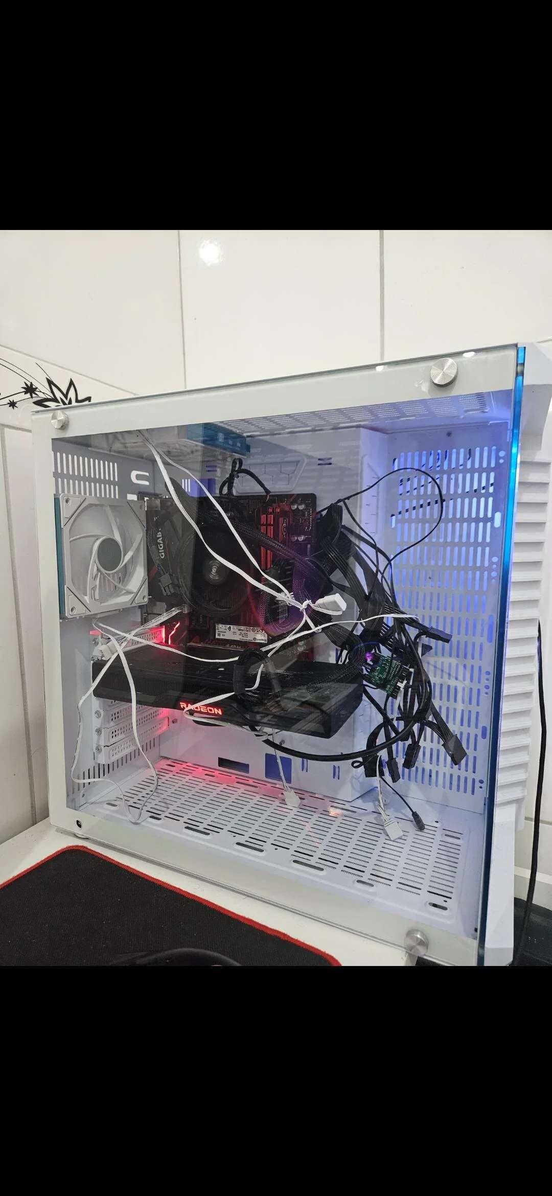 monto computadores nivel profissional…