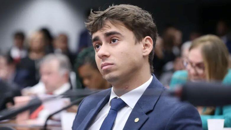 Cover image for Nikolas Ferreira pode ficar inelegível por documento falso atribuído à PF