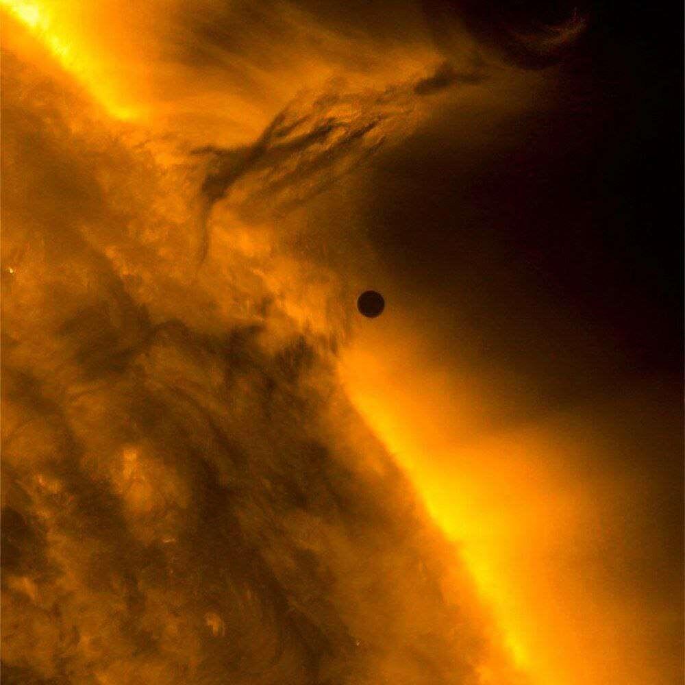 An incredible view of #Mercury against…