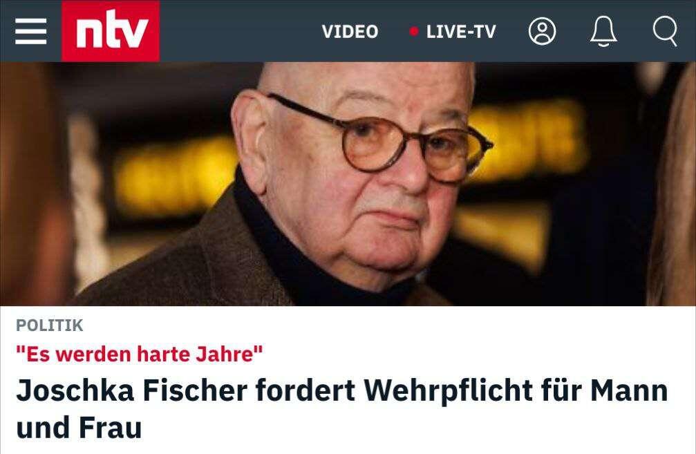 Der Kriegsdienstverweigerer und Polizistenschläger fordert das,…