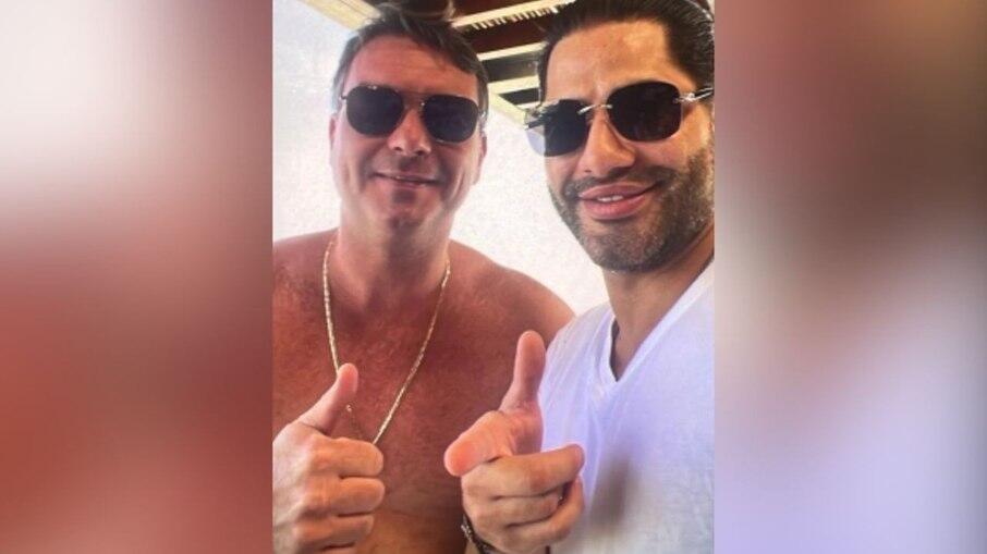 Flávio Bolsonaro e Sicário