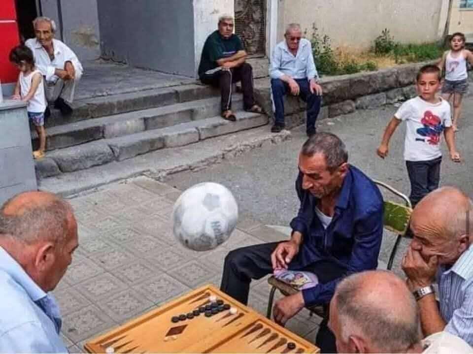 3..2..1..
