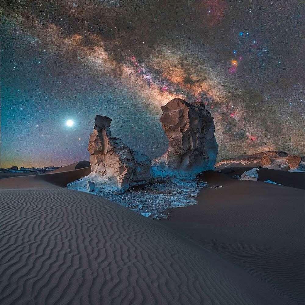 A stunning landscape with the Milky…