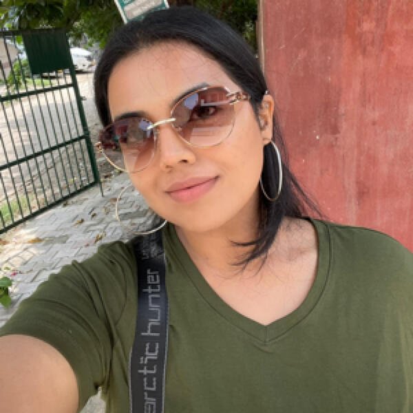 Priyanka R.