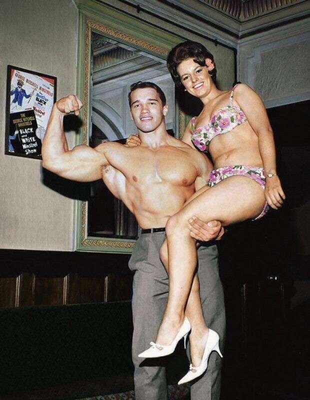 Arnold #Schwarzenegger poses at the Victoria…