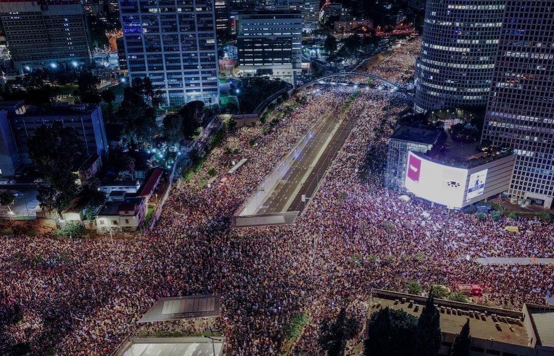 A drone photo of protesters in…