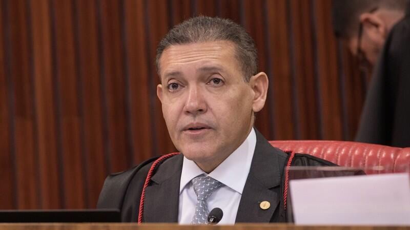Cover image for Eleições 2026: TSE Veta Vídeos de Campanha e Brabas Judiciais Intensificam