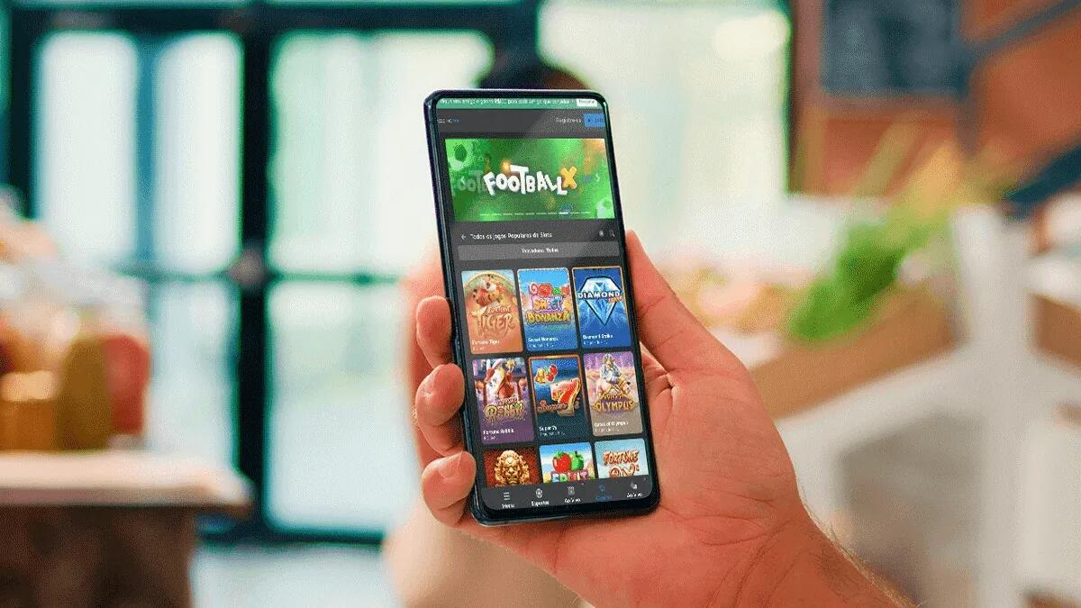 Cover image for Bets: dia seguinte à MP registra 1,6 mil sites ilegais e golpes com marcas