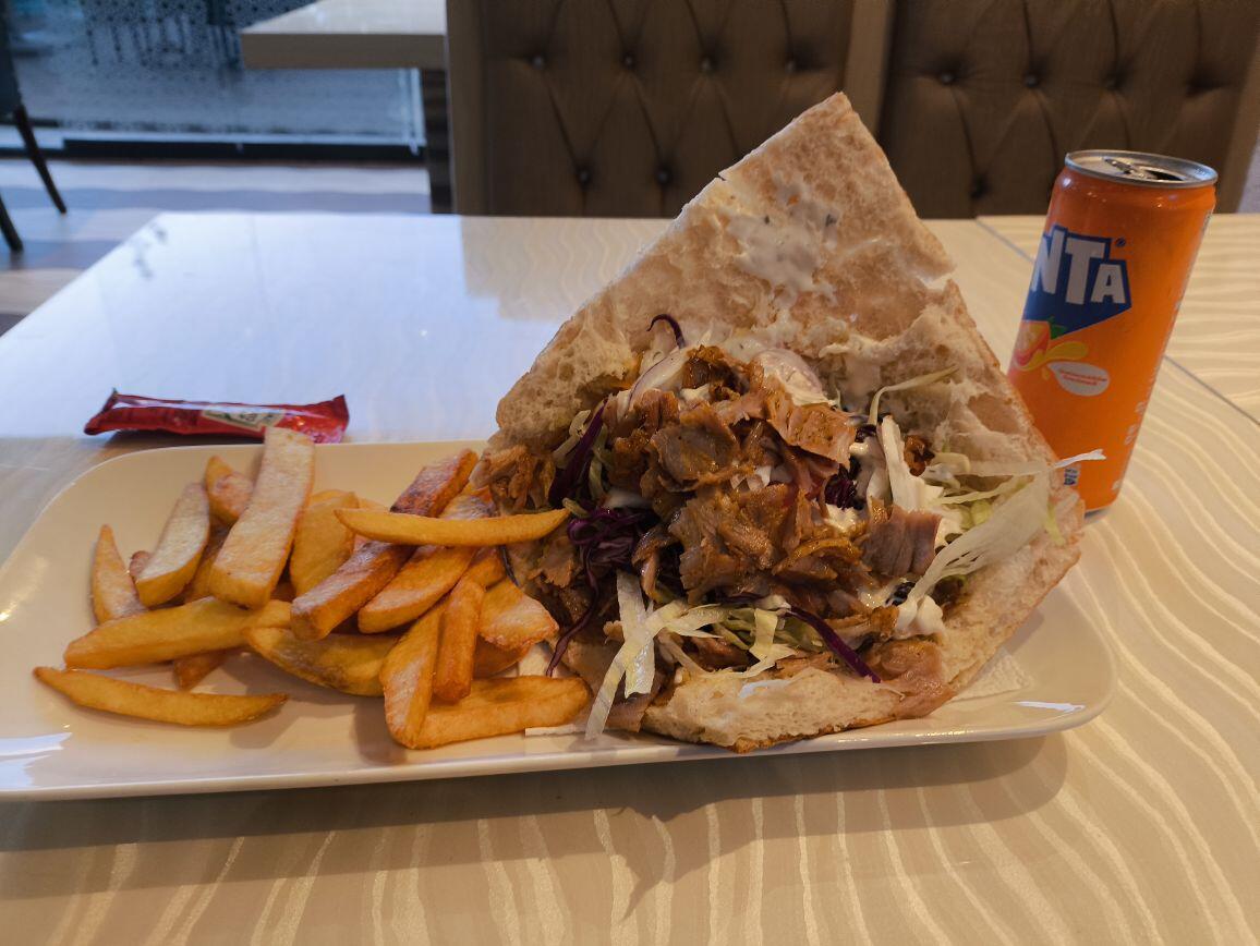 Gang gang, kebab 🥙 so good... Yes…