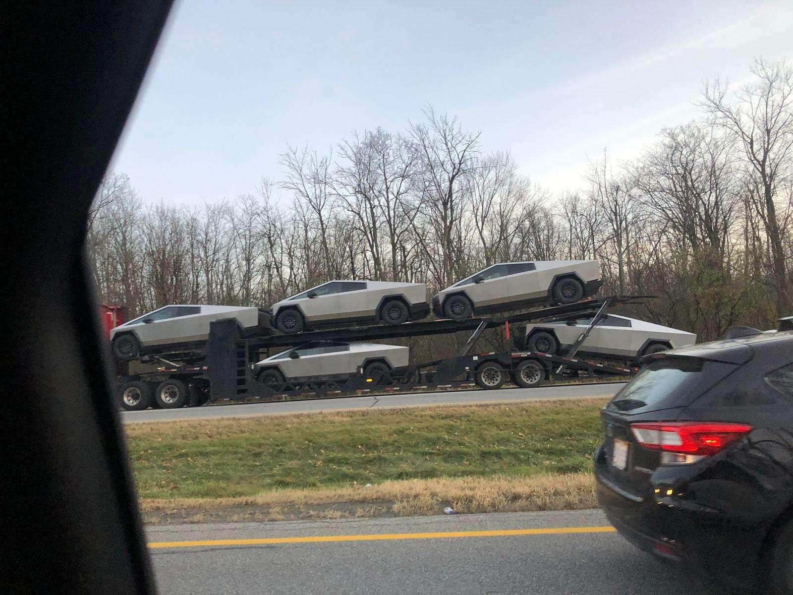 Spotted a truckload of Cybertrucks today!