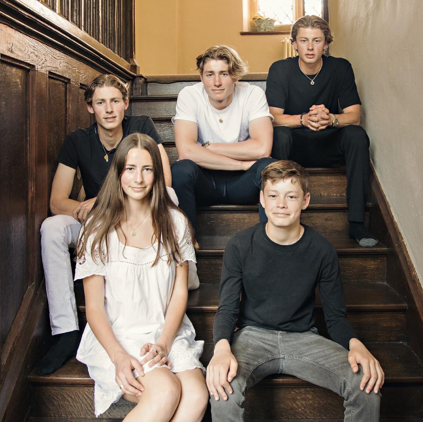 The younger members of the Osmanoglu…