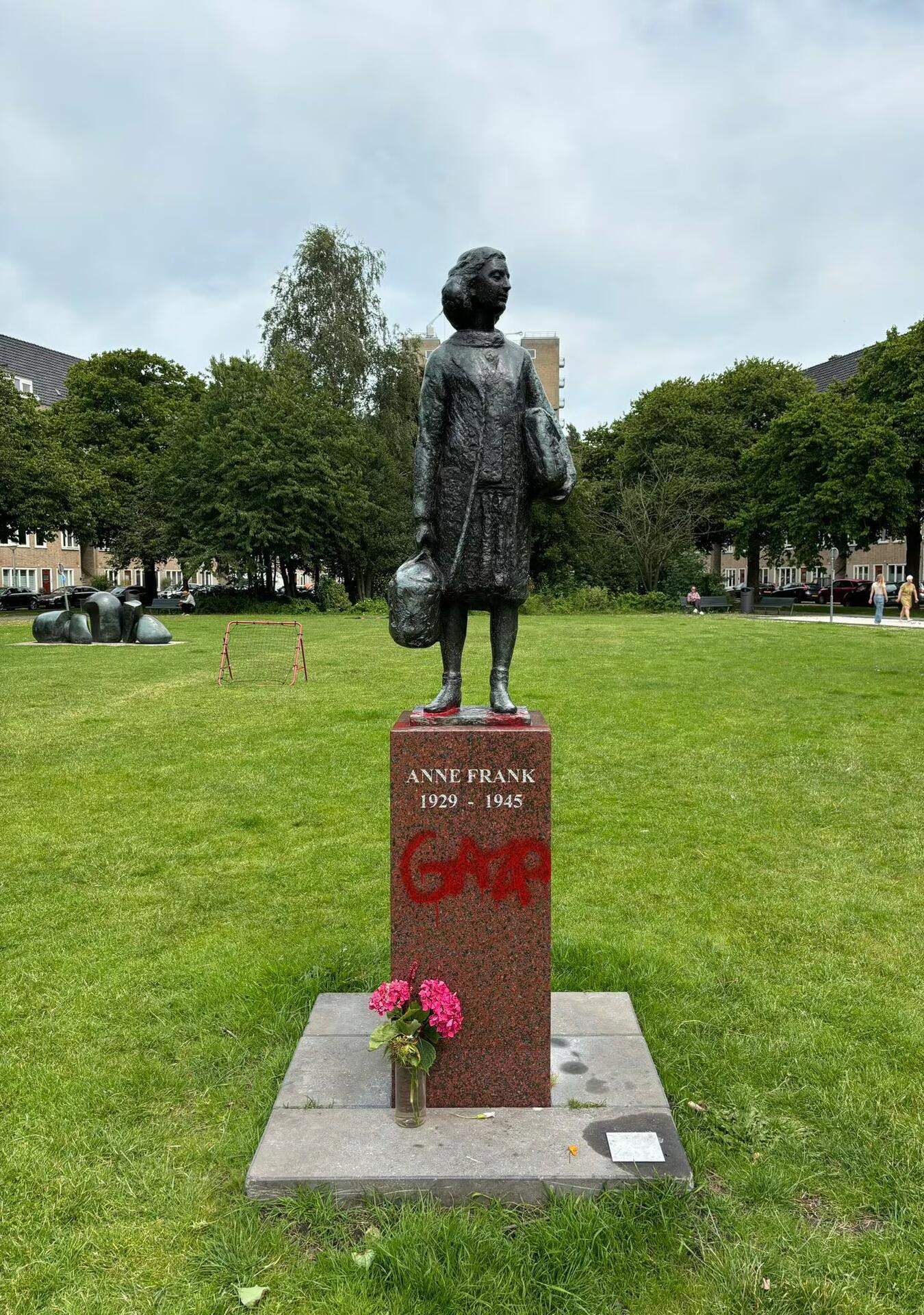 Netherlands 🇳🇱: A statue of Anne Frank…